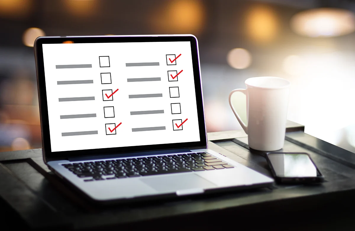 computer with checklist